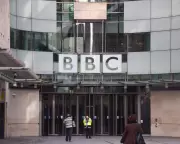 White House Labels BBC '100% Fake News' in Escalating Bias Row