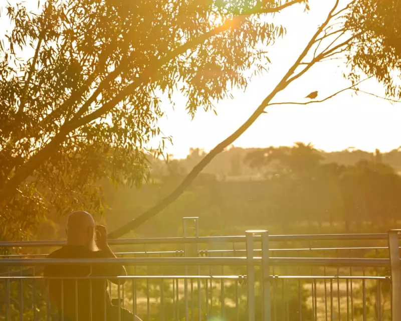 Australia's Christmas Weather Extremes: Heatwaves to Snow Flurries