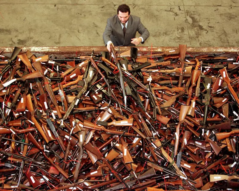 Bondi Attack Sparks Urgent Gun Law Review: Albanese Faces Howard-Style Test