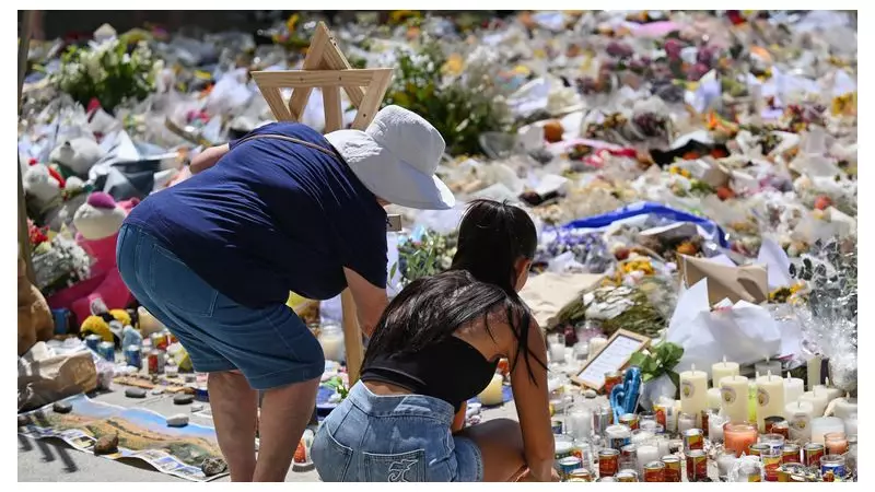 Chief Rabbi Mirvis Visits Sydney After Bondi Attack: 'All Jewish Hearts Are Broken'