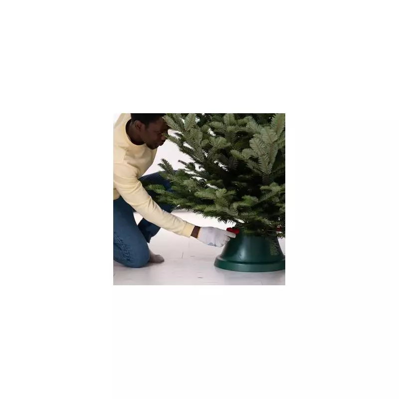 Don't Bin Your Tree! Make 'Amazing' Disinfectant Spray with 2 Ingredients