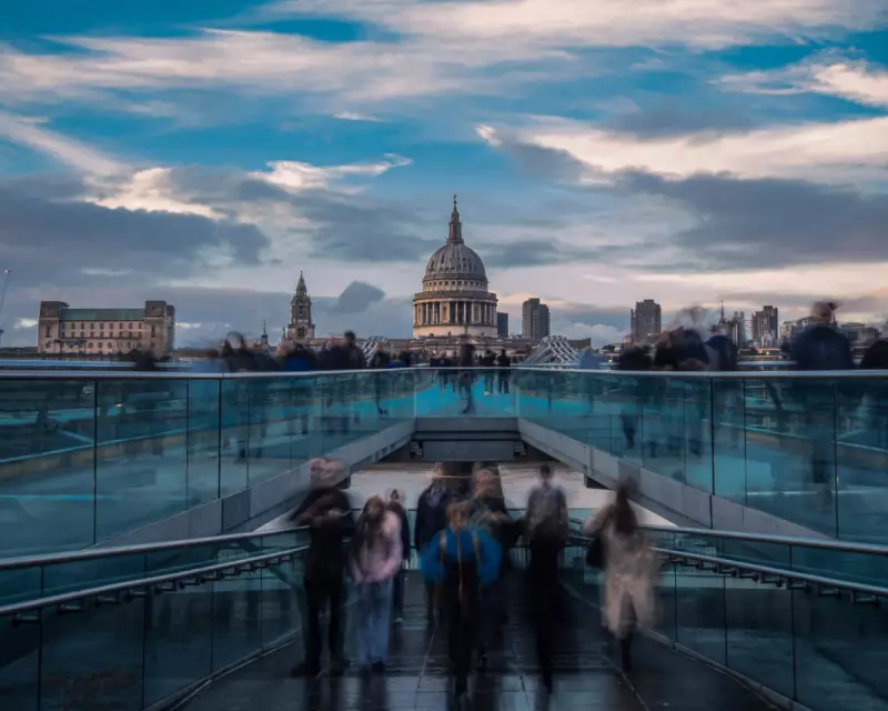 Guardian Readers' Best Photographs: A Global Snapshot from London to Iraq