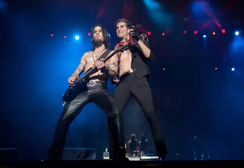 Jane's Addiction Ends: Band Splits After $10m Lawsuit & Onstage Fight