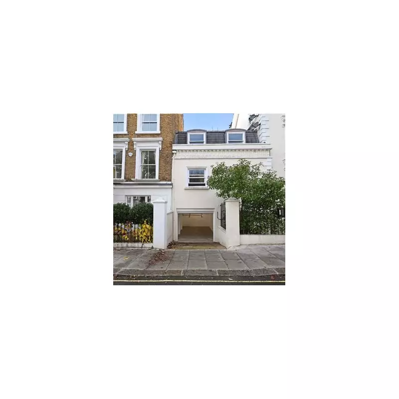 London Parking Space Sells for £295k, Beating UK House Price