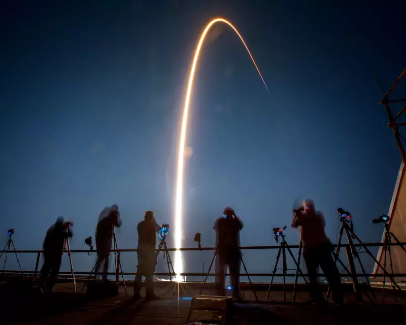 New Space Race: US and China Compete for Lunar Resources by 2026