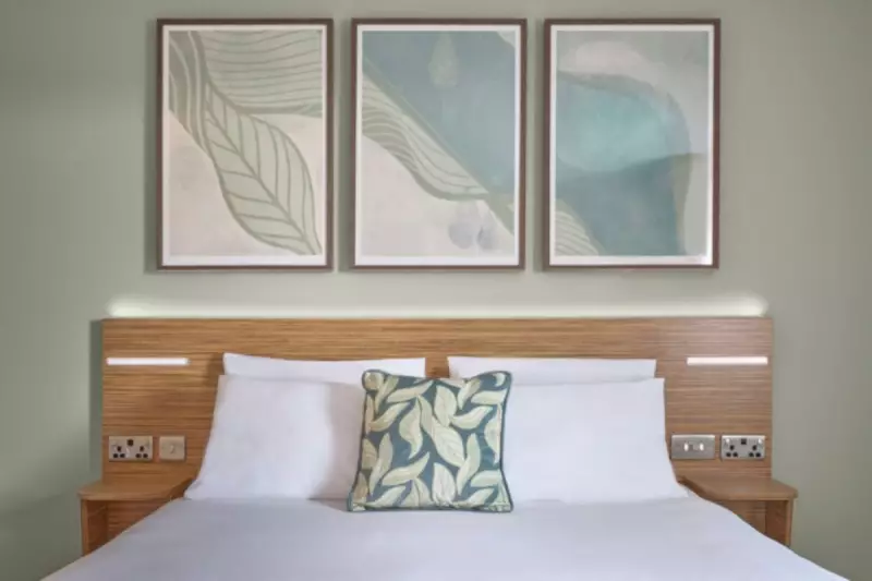 Travelodge's Best Price Finder: Plan a Cosy January Family Escape