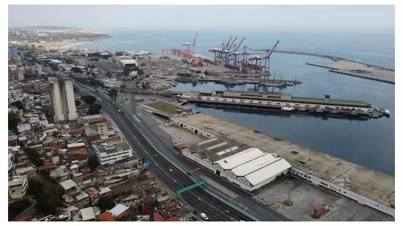 US in 'Active Pursuit' of Third Sanctioned Oil Tanker Off Venezuela