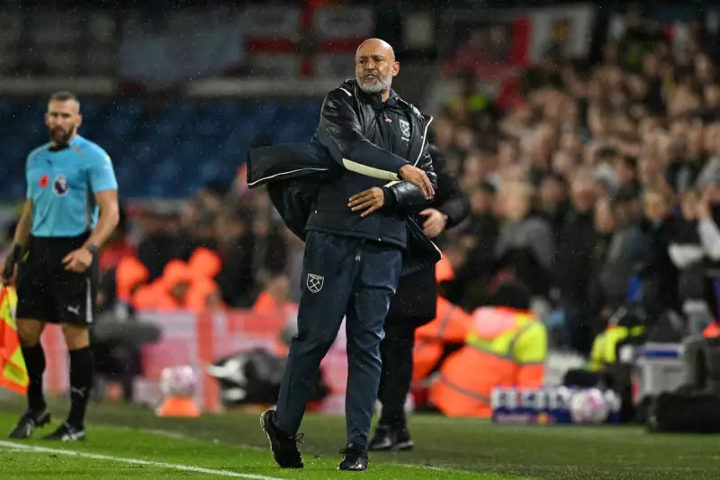 West Ham & Leeds Battle for Man Utd's Zirkzee in January Transfer Scramble