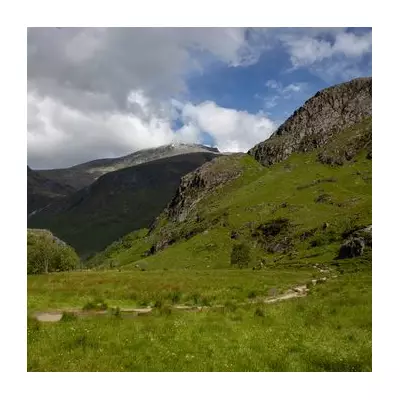 Britain's New Longest Train: 500-Mile Sleeper to Scottish Highlands