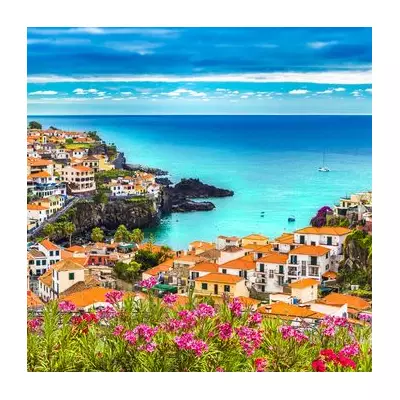 Jet2 Adds 14 New Winter Routes from Gatwick for Sun, Ski & Christmas Markets