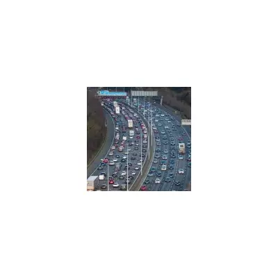 M25 chaos: Serious Essex crash sparks miles of queues and 30-minute delays