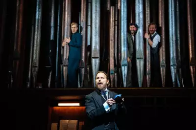 RSC's 'Twelfth Night' at the Barbican: A Sumptuous but Overstuffed Feast