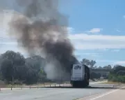 15-Tonne Lithium Battery Blaze Shuts Hume Highway, NSW, for Days