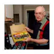 69-Year-Old Christmas Lights Still Shine: A Festive Miracle in Scunthorpe