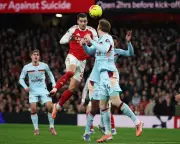Arsenal Restore Five-Point Lead with 2-0 Win Over Brentford