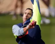 Australia Ditch Spinner for All-Pace Attack in Crucial Boxing Day Ashes Test