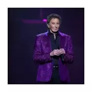 Barry Manilow, 82, to Undergo Lung Surgery After Early Cancer Detection
