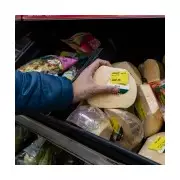 Christmas Eve Yellow Sticker Times: Best Deals at UK Supermarkets