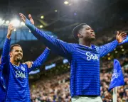 Everton Thrash Nottingham Forest 3-0 as Barry Nets First Goal