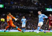 Haaland's Double Sinks West Ham as Man City Ramp Up Title Pressure