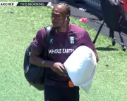 Jofra Archer's Pillow Becomes Symbol of England's Ashes Struggles at Gabba