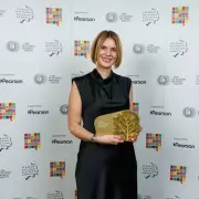 London's 'Best Headteacher' Wins Top Award with Bold Smartphone Ban