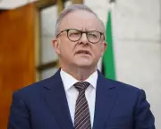 NSW Premier Announces New Laws Banning Hate Symbols After Bondi Attack