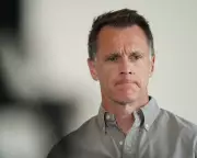 NSW Premier Considers Arming Jewish Security Group After Bondi Attack