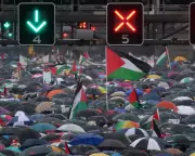 NSW Premier Seeks 'Extraordinary Powers' to Ban Protests After Bondi Attack