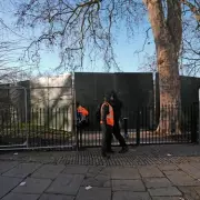Primrose Hill locals brand NYE barriers 'grotesque' as park closes