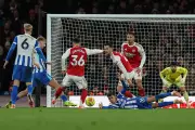 Raya's 'Worldie' Save Sends Merson into Delirium as Arsenal Beat Brighton 2-1