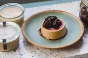 Stop Yogurt Waste: A Delicious Gelatine-Free Panna Cotta Recipe