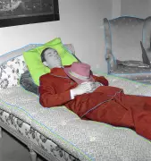 Student's Dormitory Stay: How a Stranger's Kindness Saved a Trip