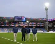 Tottenham Face Palace Test as Pressure Mounts on Frank