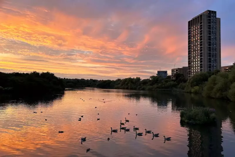 35-Year-Old's Fiery Sunset Snapshot Wins Barratt London Photography Prize