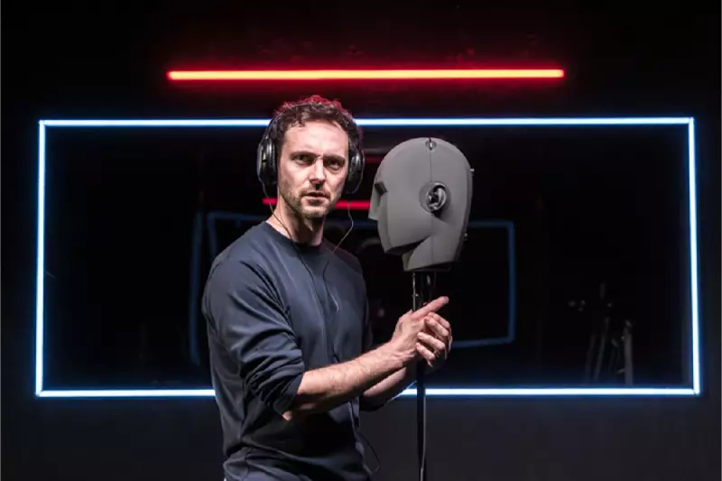 A Ghost in Your Ear: London's Most Terrifying Theatre Show Uses Binaural Tech