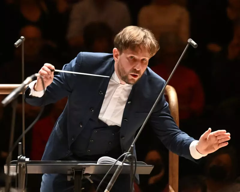 BBCSO premiere of Phibbs cello concerto shines in uneven Barbican programme