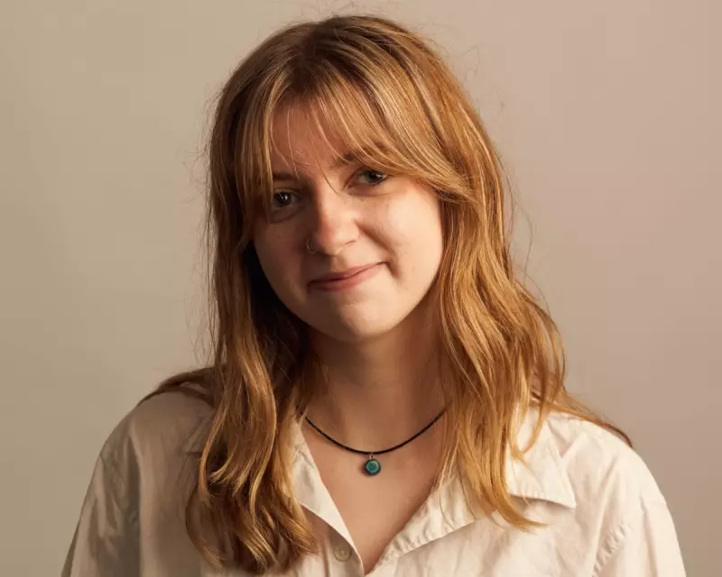 Blank Canvas: A Superb Debut Novel from 22-Year-Old Author Grace Murray