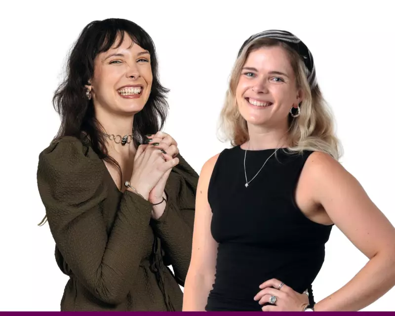 Blind Date Success: Jenny and Sara's 10/10 Lesbian Bar Encounter