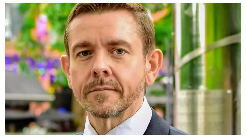 Criminal Barrister Reveals Low Pay, Long Hours & Justice System Realities