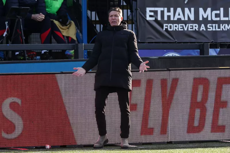 Crystal Palace Face Losing Star Striker Mateta to Juventus After Guehi & Glasner Blows