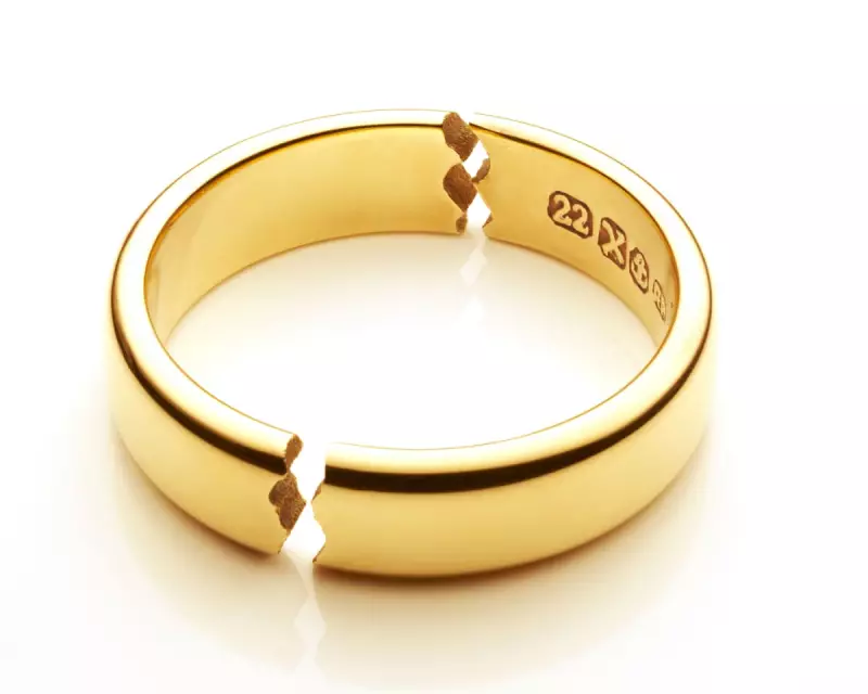 Divorce Rings: The New Era of Celebrating Breakups with Style