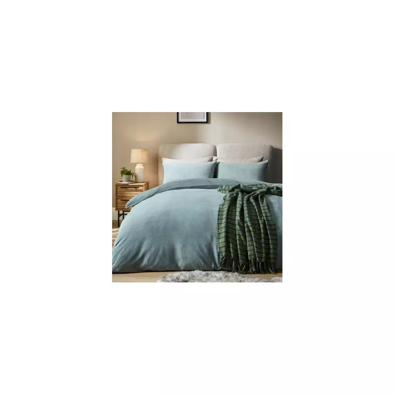 Dunelm's Cosy Zone Sale Ends Tonight: Up to 50% Off Winter Warmers