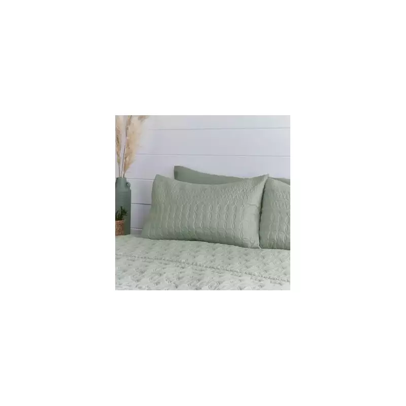 Dunelm's 'Non-Iron' Bedding Set Slashed by 20% in Huge Home Sale