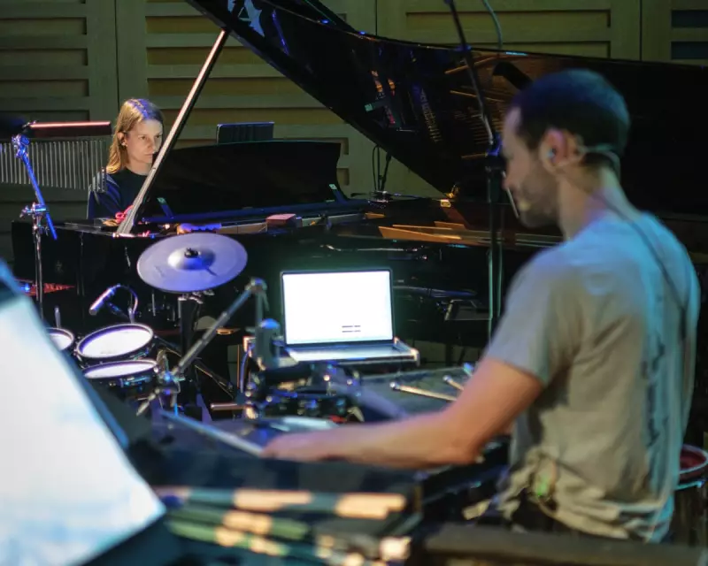 GBSR Duo's 4.5-Hour Feldman Epic: A Marathon of Minimalist Mastery