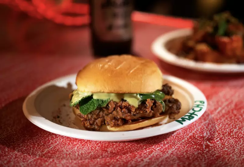 Hanbaagaasuuteeki: Asian-Inspired Burger Joint Shakes Up London's Victoria