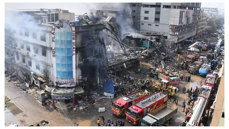 Karachi Shopping Centre Fire: 23 Dead, Dozens Missing as Rescue Continues