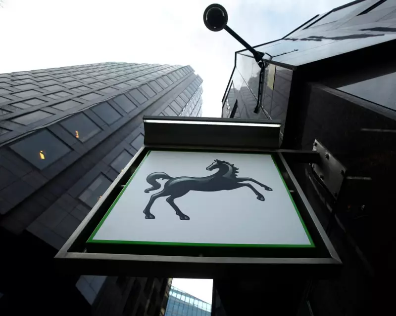 Lloyds Faces £1.36bn Fine Risk Over Staff Data Use in Pay Talks