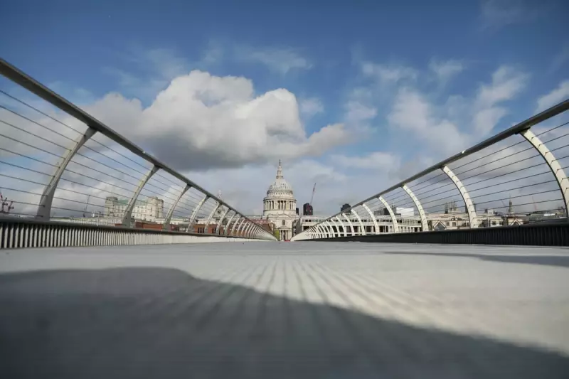 London Underground Escalator Goes Viral For Stunning St Paul's Cathedral View