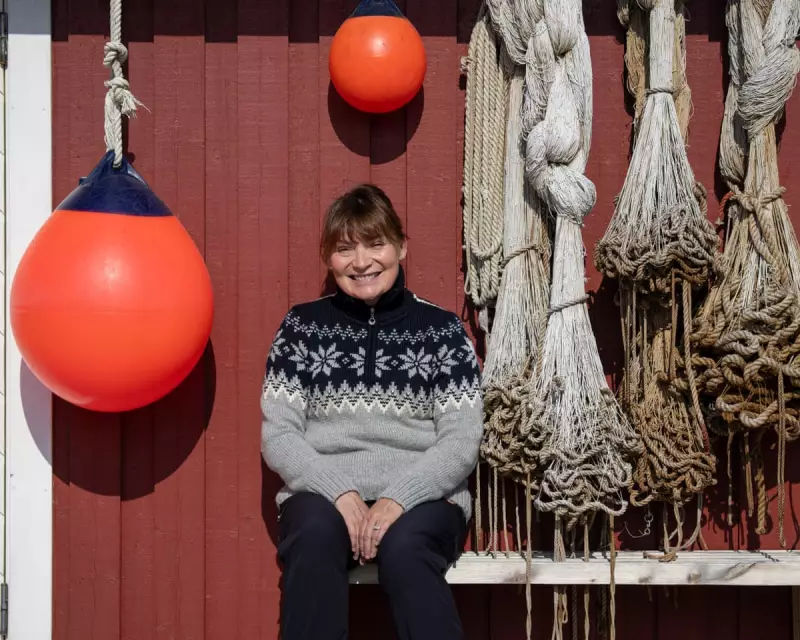 Lorraine Kelly's Norway Adventure & Tonight's TV: Channel 4, BBC One Highlights